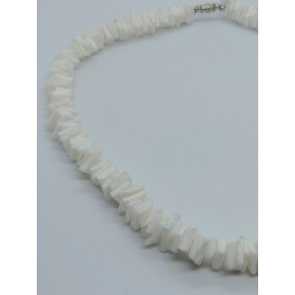 White Shell Chip Beaded Silver Tone 18" Barrel Clasp Necklace - Picture 3 of 5